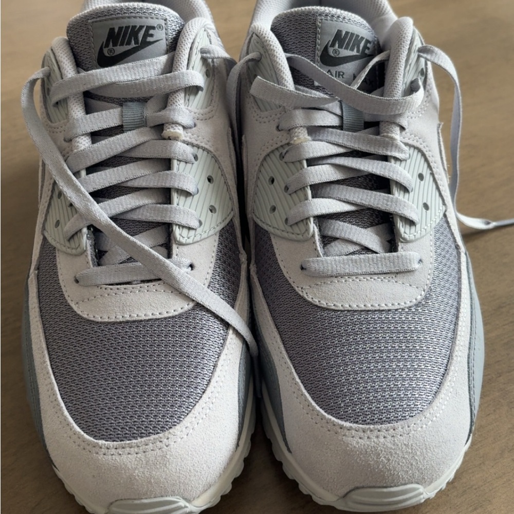 Nike Air Max 90 Gray Athletic Shoes